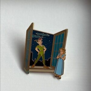 Disney Peter Pan and Wendy Pin - Disney loungefly